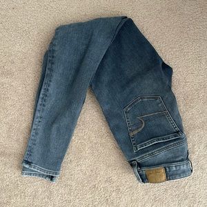 American Eagle women’s jeans